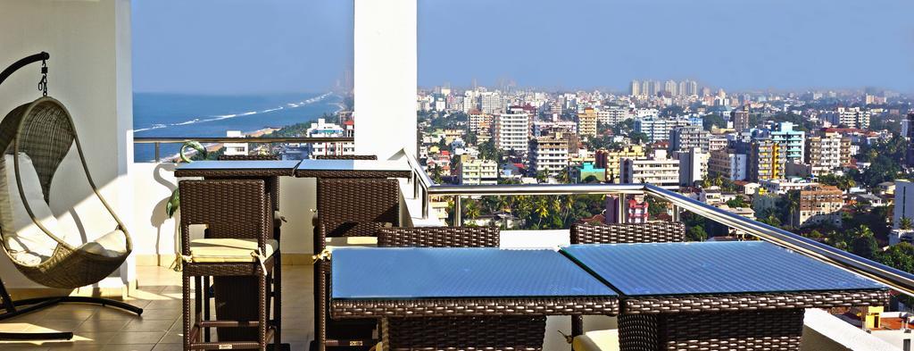 The Penthouse Above Sea Apartment Dehiwala-Mount Lavinia Exterior photo
