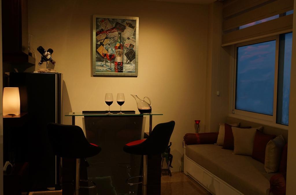 The Penthouse Above Sea Apartment Dehiwala-Mount Lavinia Exterior photo
