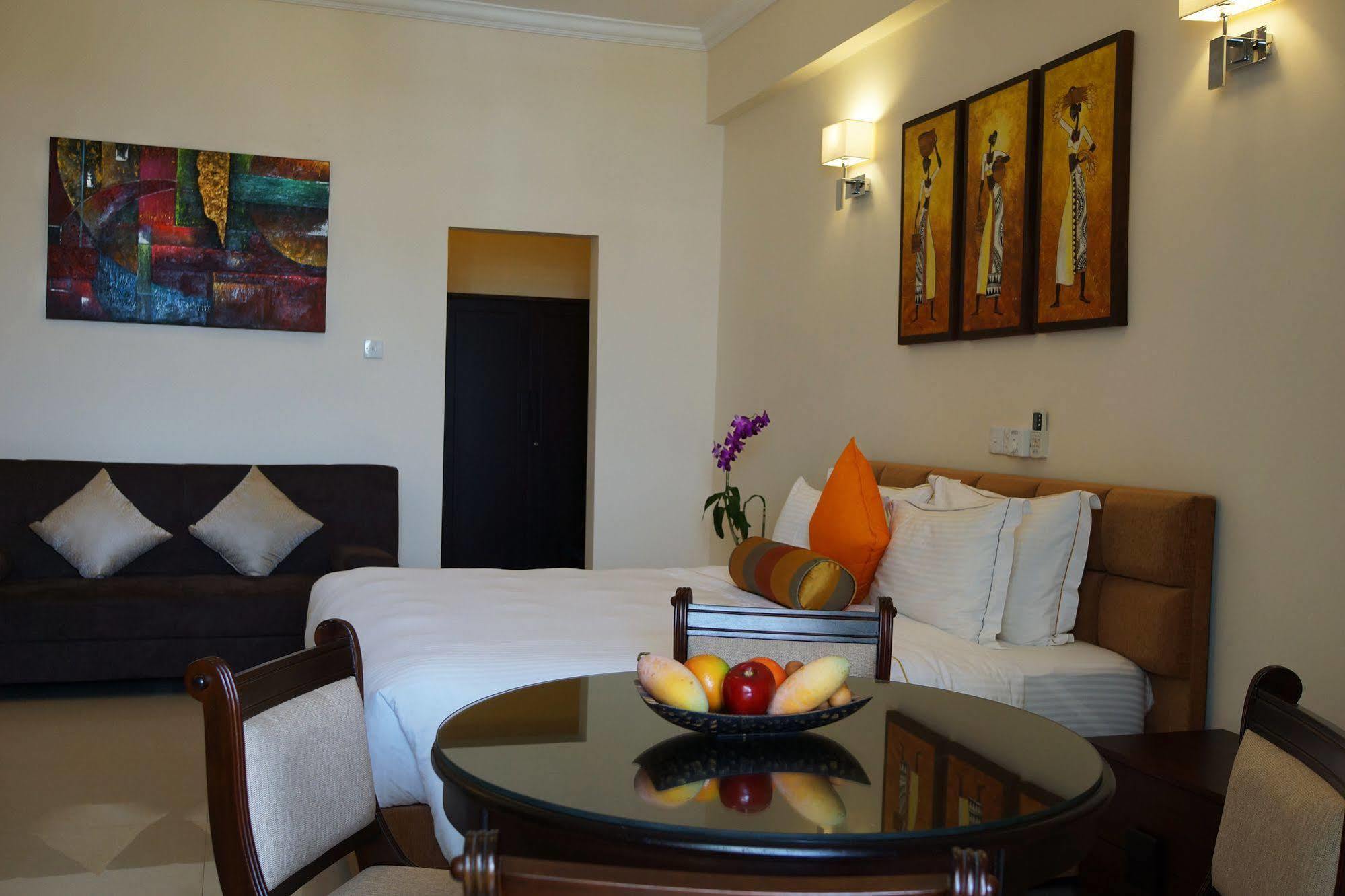 The Penthouse Above Sea Apartment Dehiwala-Mount Lavinia Exterior photo